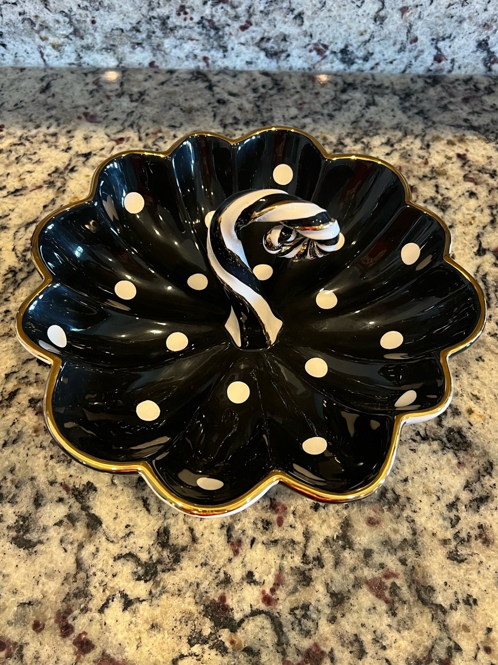 MacKenzie-Childs Vintage Black and White Stemmed Bowl 10." Retired and Rare! - Picture 3 of 10